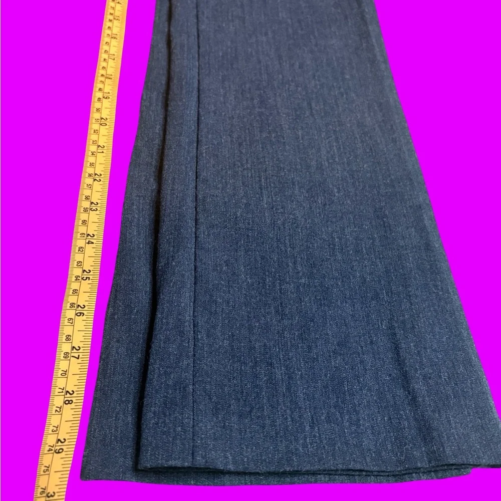 Nine West Navy Chinos Versatile Office Wear Barely Bootcut size 6 - Picture 8 of 8
